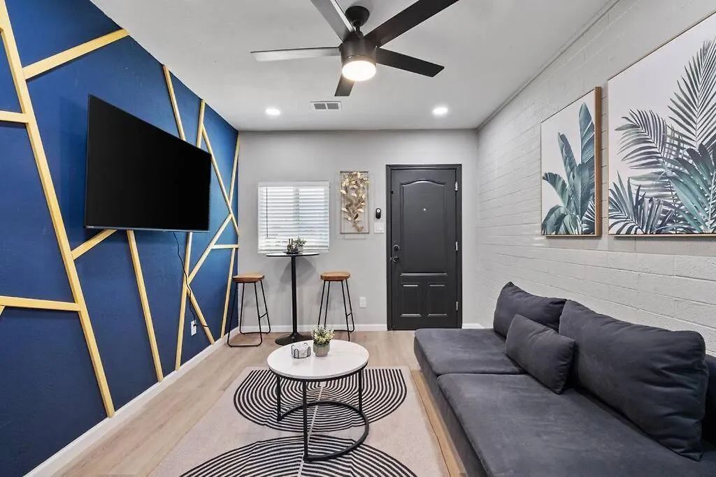 12 Minutes From Downtown Phoenix - 1 Bedroom #B